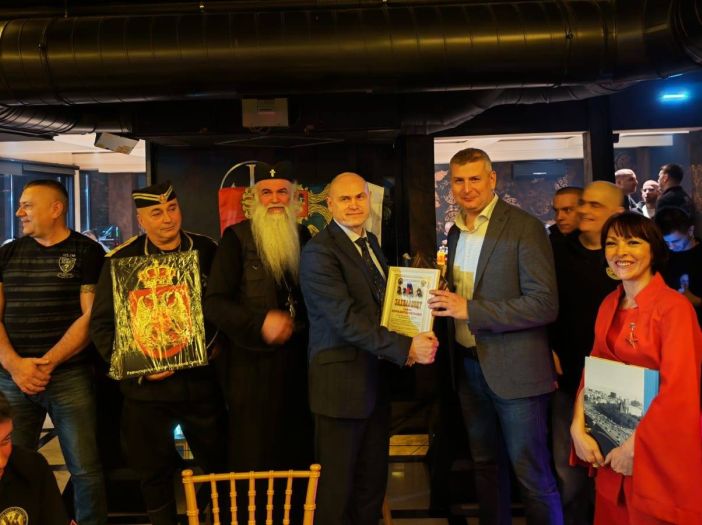 Svećenik iz Srebrenice, ruske veze i sporna večera kod Beograda