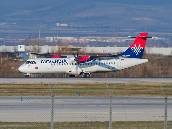 Svećenik uhapšen na letu iz Splita: Šalio se da ima bombu