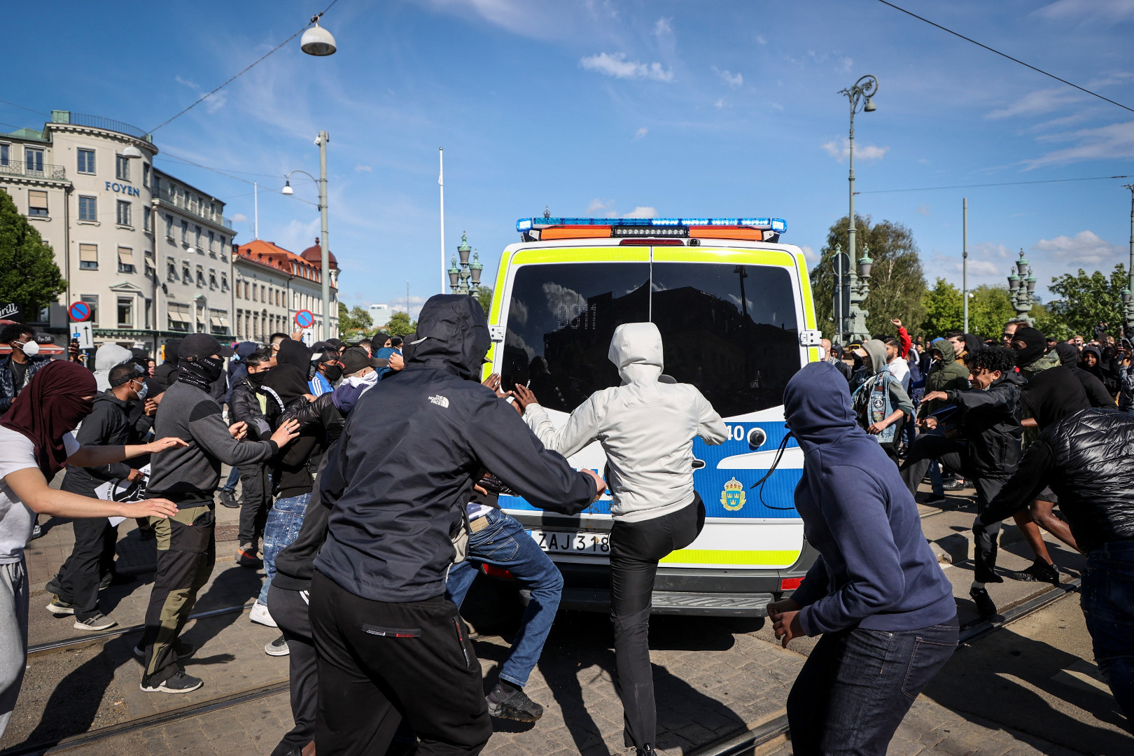 Švedska dopustila spaljivanje Kur'ana ispred Ambasade Turske