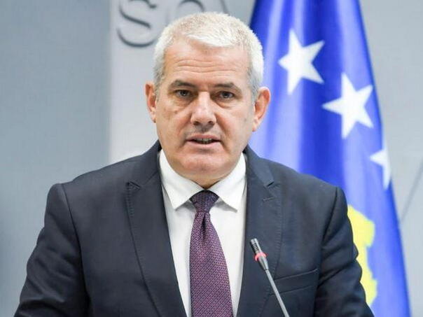 Sveçla: Uhapsit ćemo Vučića ako bez dopuštenja pokuša ući na Kosovo