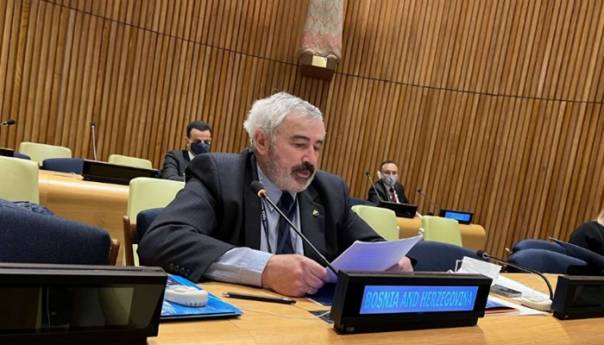 SVEN ALKALAJ - HRABRI DIPLOMATA