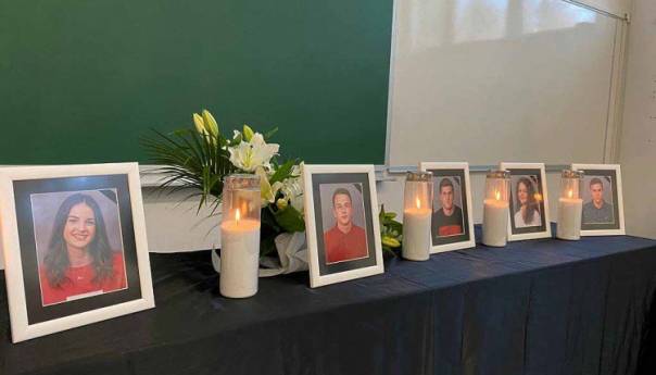 Sveučilište u Mostaru odalo počast tragično preminulim studentima iz Posušja