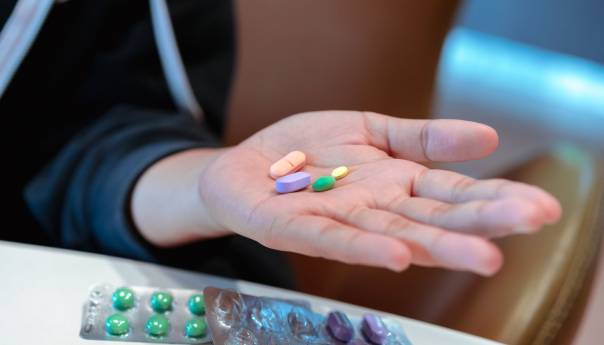 Svi lijekovi imaju nuspojave: Evo što treba znati o njima