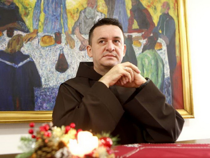 Svi ovdašnji ljudi da se okrenu od zatrovane međusobne komunikacije prema suglasju u dobru