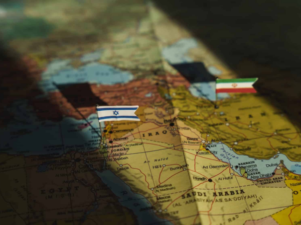 Svi slave pobjedu: Kraj prvog poglavlja rata, ali ne i početak mira