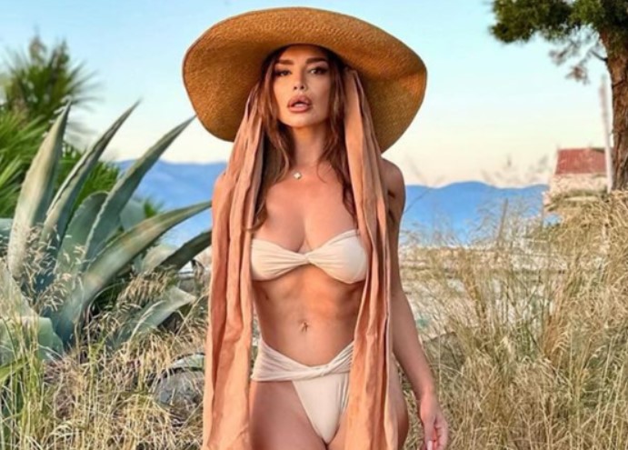 'Svi vatrogasci hitno u Vrnik': Severina 'zapalila' Instagram slikom s odmora