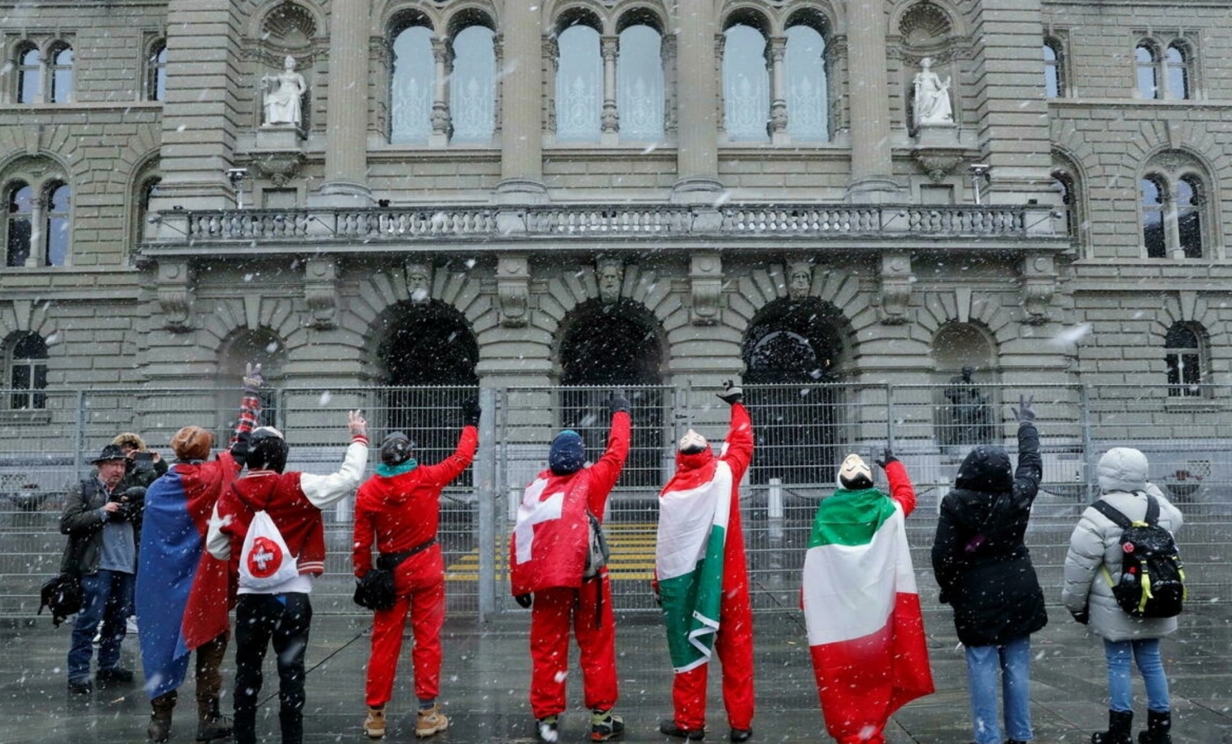 Švicarci na referendumu podržali novi kovid zakon