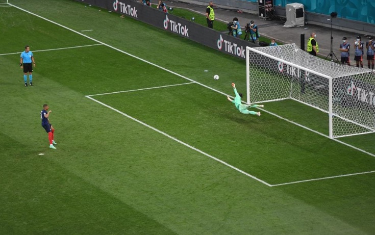 Švicarska izbacila Tricolore, Mbappe promašio odlučujući penal
