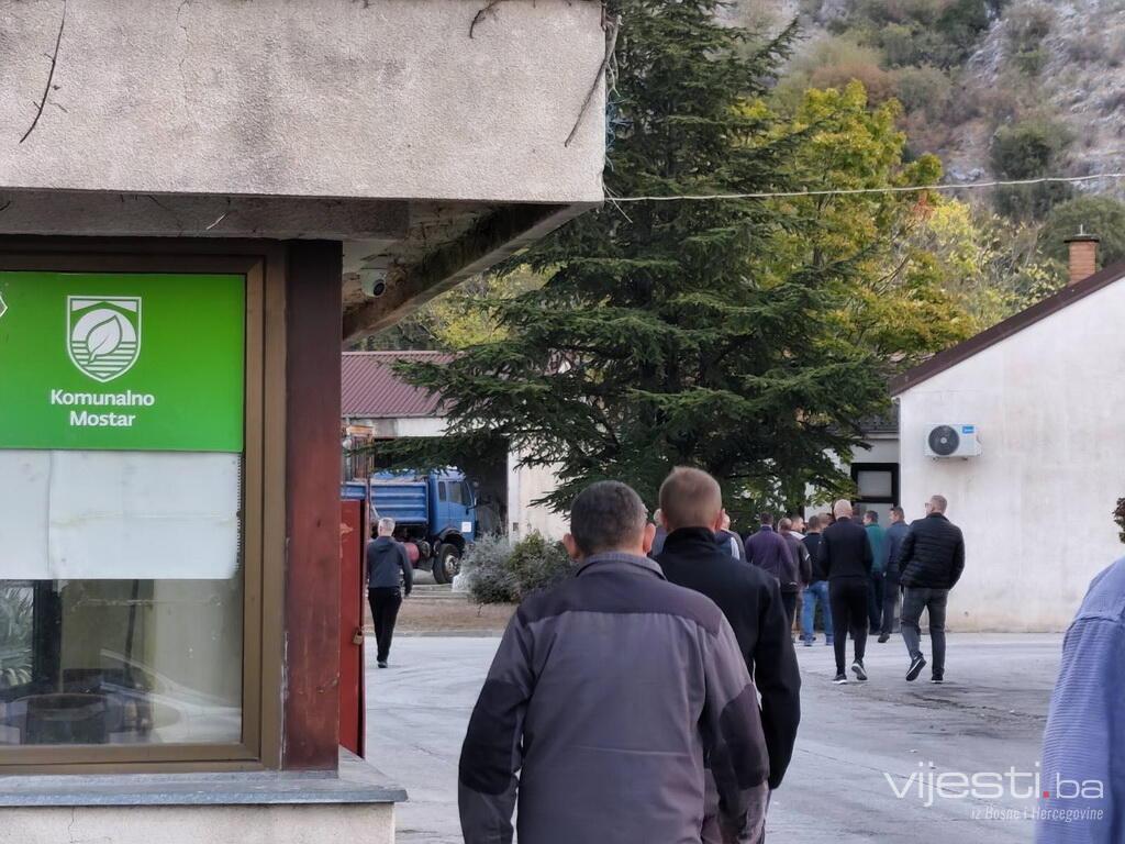 Svih 19 otpuštenih radnika JP Komunalno Mostar jutros na poslu