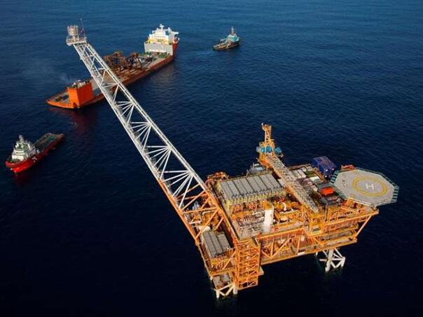 Svijet će nakupiti 'velike' viškove nafte do 2030.