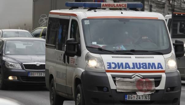 Svim medicinarima u Srbiji od sutra plata veća za 10 posto