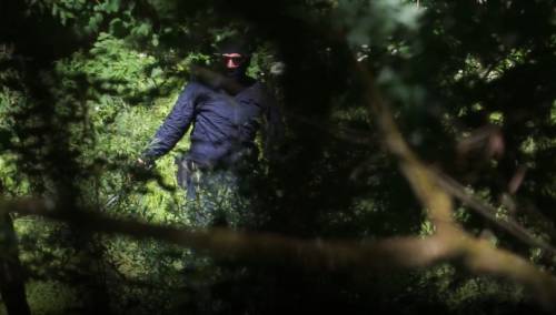 Svjedočanstva migranata: Hrvatski policajci uzeli su mi cipele i poslali pješačiti 25 km