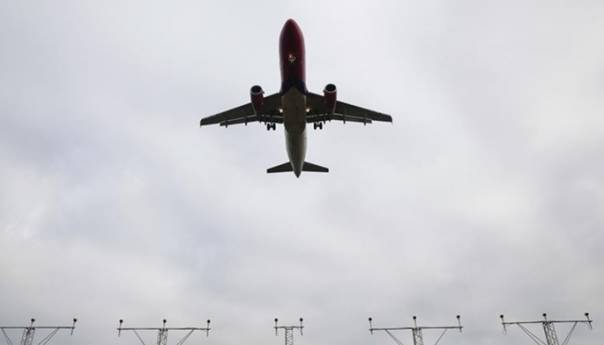 Svjetske aviokompanije obustavile letove iznad Irana i Iraka