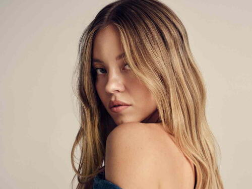 Sydney Sweeney za naslovnicu časopisa pozirala potpuno gola