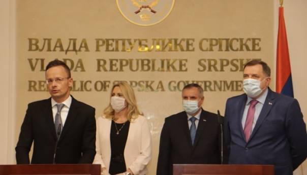 Szijjarto: Nemamo pravo da se miješamo u unutrašnja pitanja