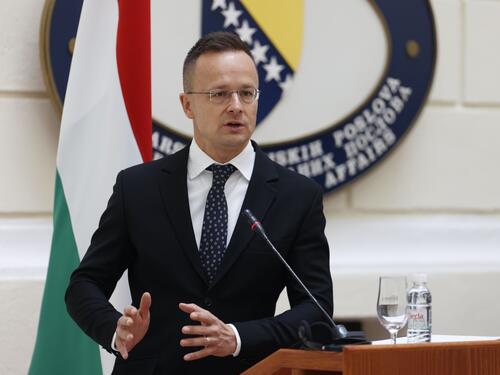 Szijjártó: Mađarska i Gazprom pregovaraju o sporazumu o dodatnim isporukama gasa
