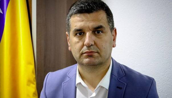 Tabaković: Djeca ne bi trebala ići u školu na Dan državnosti