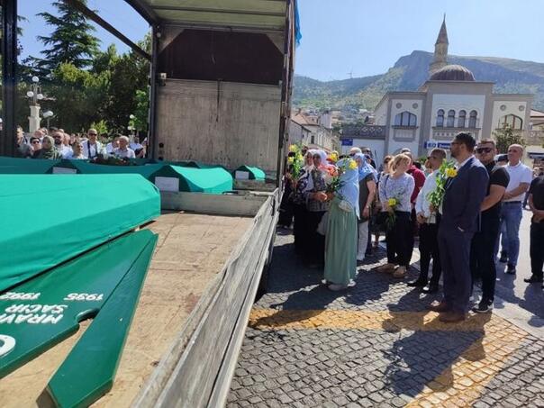 Tabuti ispraćeni sa Musale: Kolektivna dženaza u selu Žulja