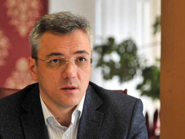 Tadić o presudi Dodiku: Schmidtu su čestitali godišnjicu