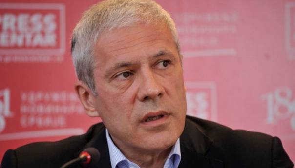 Tadić: Vučić da podnese ostavku, Srbija kriminalna država