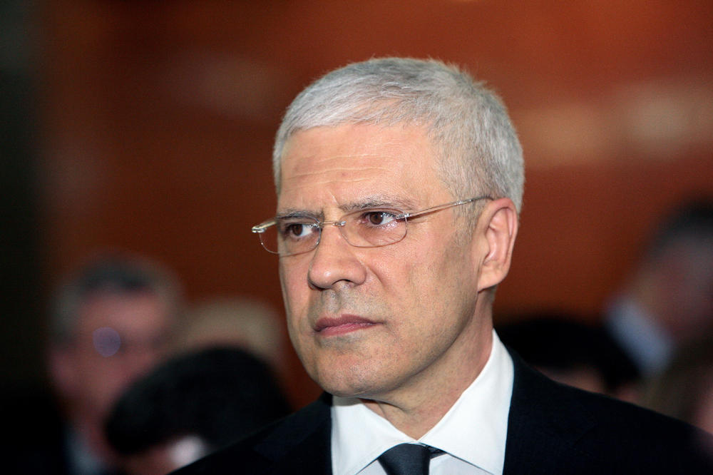 Tadić: Srbija potpuno ponižena država