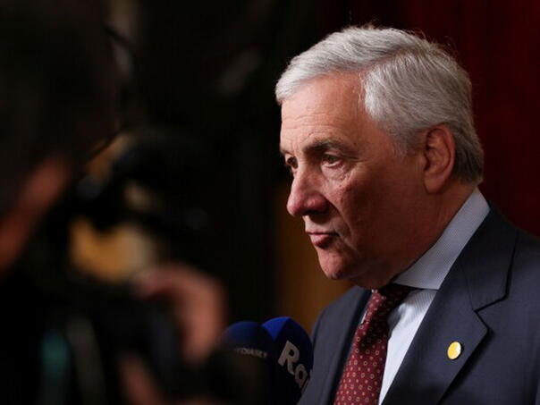 Tajani: Iran mora prestati s neselektivnim napadima u Zalivu