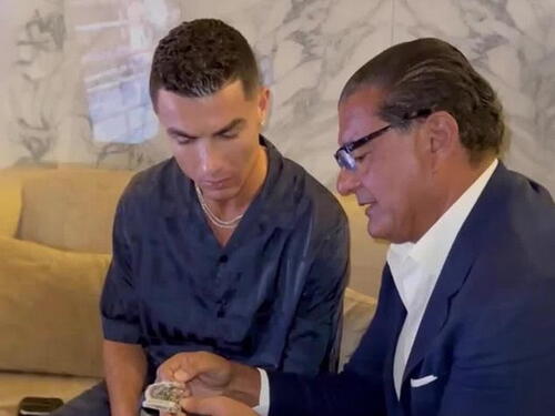 Tajkun uručio Ronaldu poklon od 1.2 miliona eura