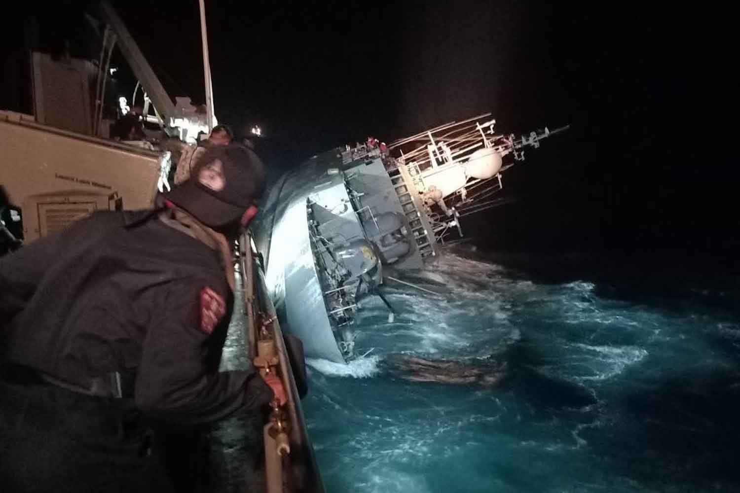 Tajlandska mornarica traga za 33 mornara nakon potonuća ratnog broda
