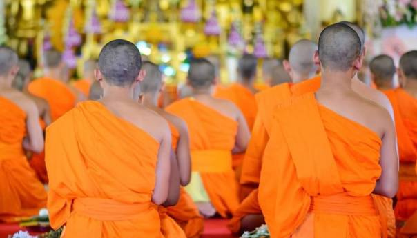 Tajlandski hram ostao bez monaha nakon što svi pali na testovima na drogu