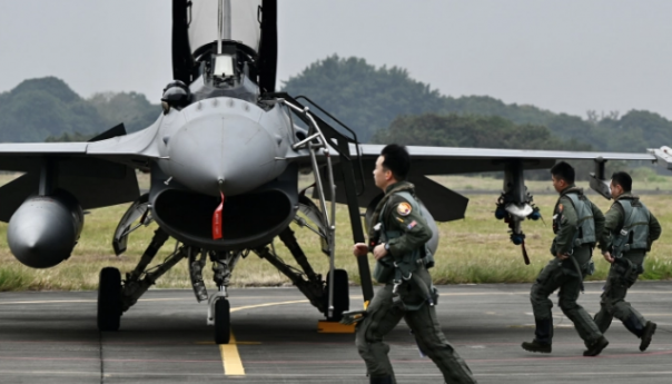 Tajvan dogovara nove aviorute zbog Kine