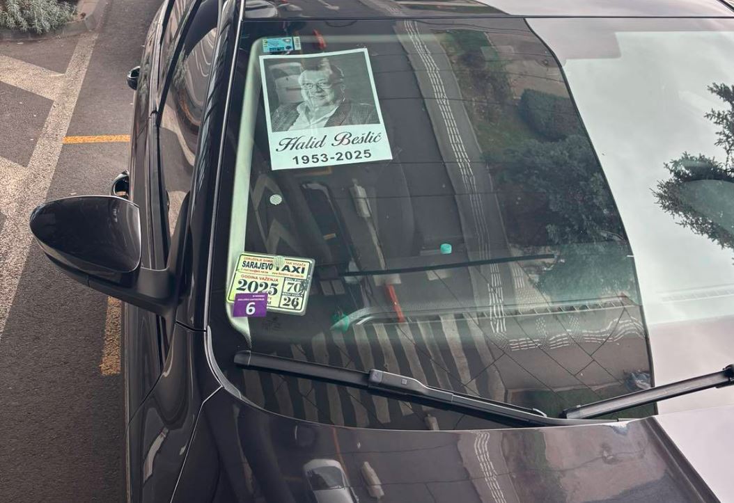 Taksisti nalijepili Halidove fotografije na auta: Gest koji dira u srce