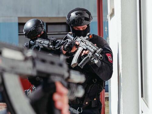 Taktička vježba MUP-a RS na području Prnjavora