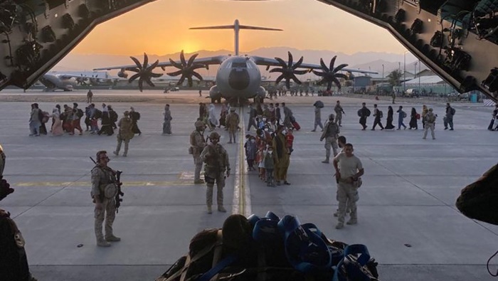 Talibani uskoro preuzimaju kontrolu na aerodromu u Kabulu