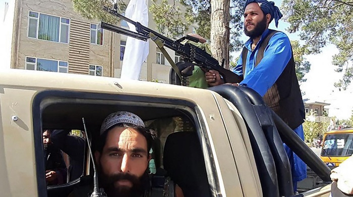 Talibani zauzeli važan grad Mazar-e-Sharif