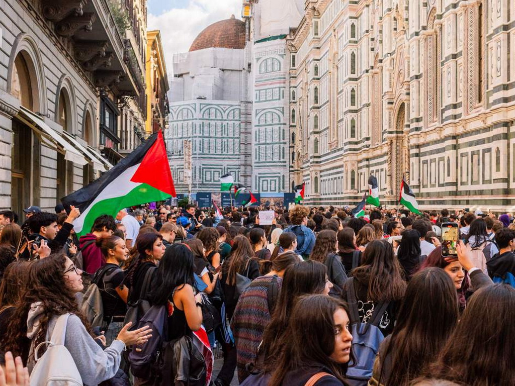 Talijani na ulicama: Stotine hiljada protestvuje zbog presretanja flotile za Gazu