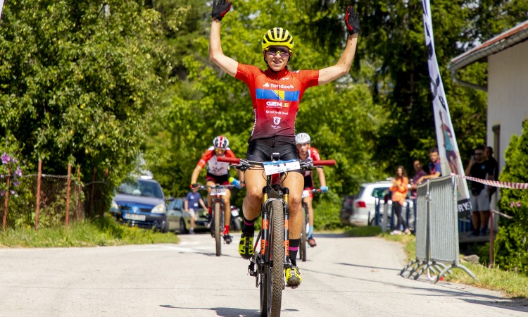 Tanović ostvarila plasman karijere, sezonu završila na 14.mjestu UCI rang liste