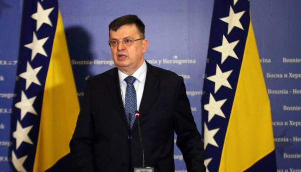 Tegeltija: Danas odluke o pomoći regijama BiH i Hrvatske pogođenim zemljotresom