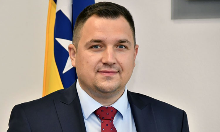 Tegeltija donio odluku o smjeni ministra Lučića iz DNS-a