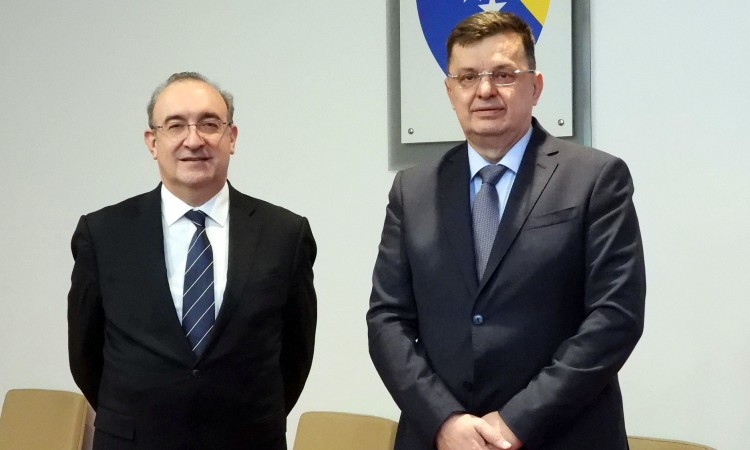 Tegeltija i Koč o izgradnji autoputa, unapređenju odnosa i posjeti Dodika Ankari