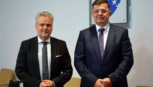 Tegeltija i Sattler o aktuelnim političkim temama u BiH i regionu