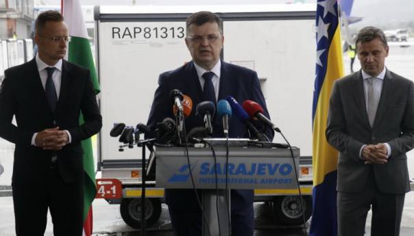 Tegeltija: Mađarska donacija vakcina je rezultat mojih i Novalićevih napora