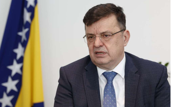 Tegeltija: Nisu odobrena dodatna sredstva, pitanje nabavke zgrade UIO se politizuje