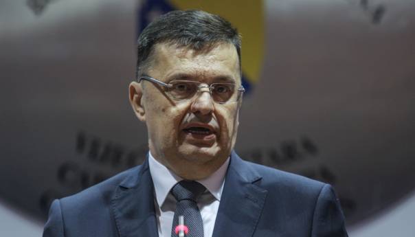 Tegeltija: Praznik Hristovog uskrsnuća izvor nade i putokaz u budućnost