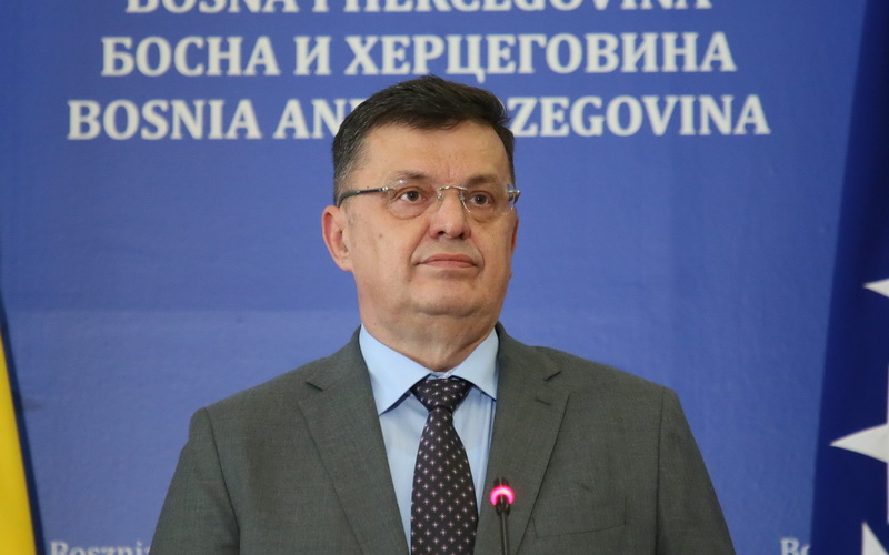 Tegeltija: Praznik rada nas obavezuje da istrajno radimo na stvaranju boljeg društva