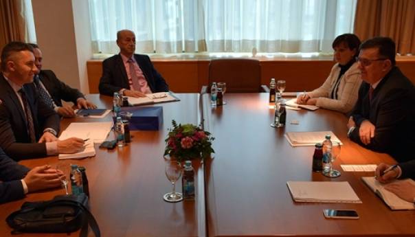 Tegeltija: Raditi na stvaranju povoljnog ekonomskog okruženja