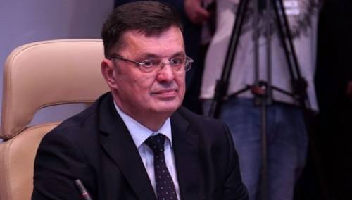 Tegeltija razgovarao s komesarom za proširenje i susjedstvo EU Varhelyijem