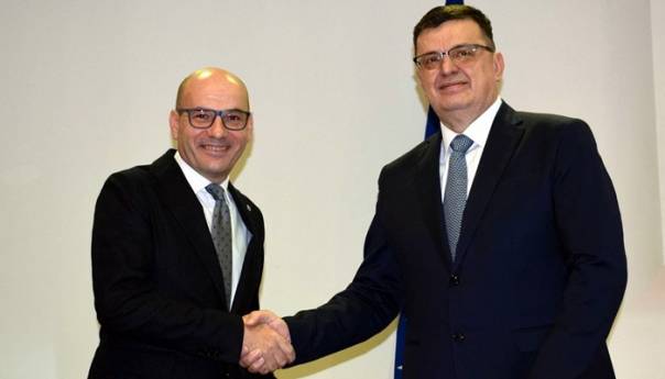 Tegeltija s ambasadorom Srbije: Pitanje granica od životne važnosti