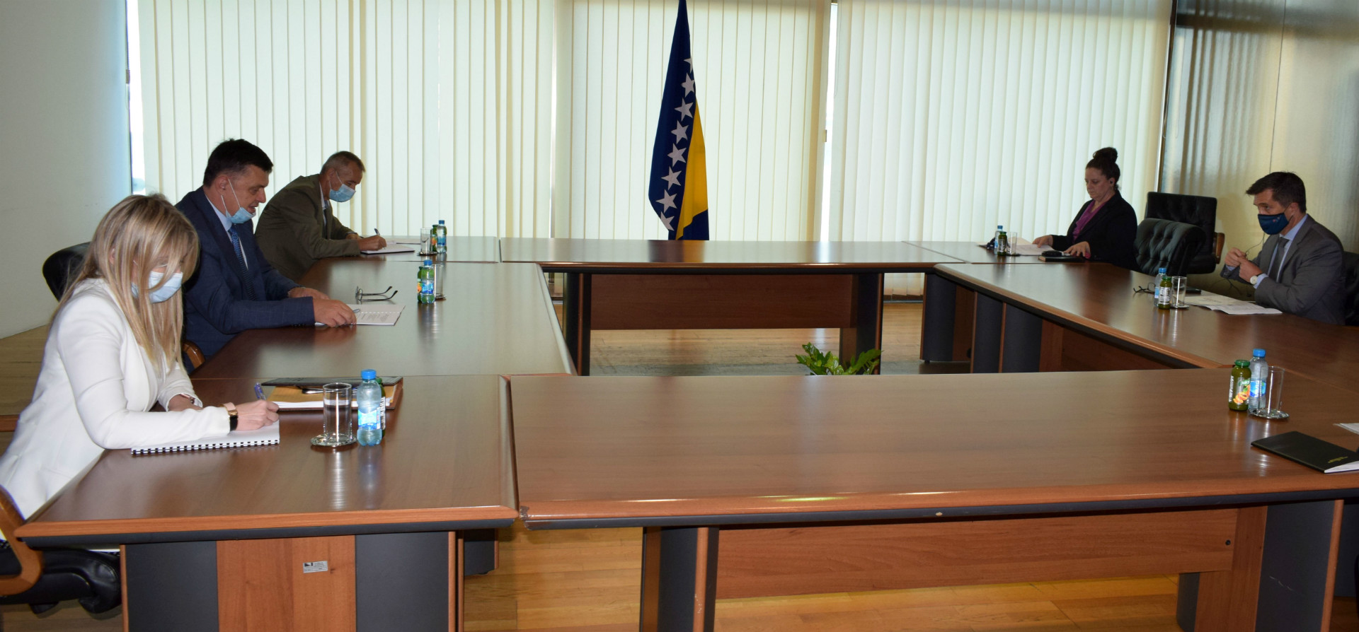 Tegeltija s Nelsonom: BiH ne može sama riješiti problem migrantske krize 