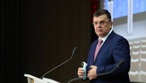 Tegeltija sa Merkel 14. septembra o stanju u BiH