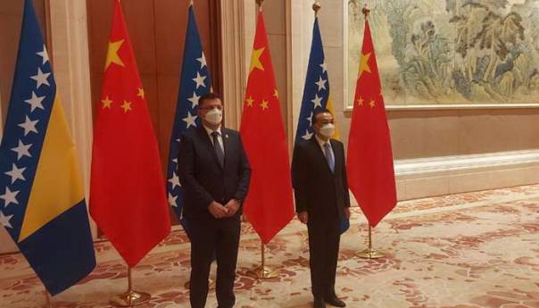 Tegeltija sa premijerom Kine Lijem u Pekingu